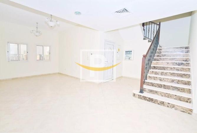 71904137 - Property Main Image