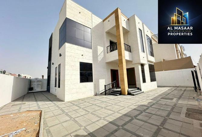 67428958 - Property Image 2