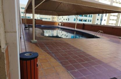Apartment - 2 - 3 for rent in Crystal Plaza - Al Majaz 1 - Al Majaz - Sharjah