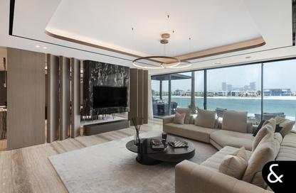 Villa - 6 Bedrooms - 6 Bathrooms for sale in Garden Homes Frond B - Garden Homes - Palm Jumeirah - Dubai