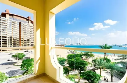 Apartment - 4 Bedrooms - 4 Bathrooms for rent in Al Das - Shoreline Apartments - Palm Jumeirah - Dubai
