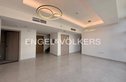 Apartment - 2 Bedrooms - 3 Bathrooms for rent in Mass Residence - District 11 - Jumeirah Village Circle - Dubai