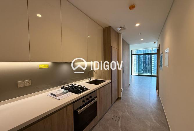 94012260 - Property Image 2