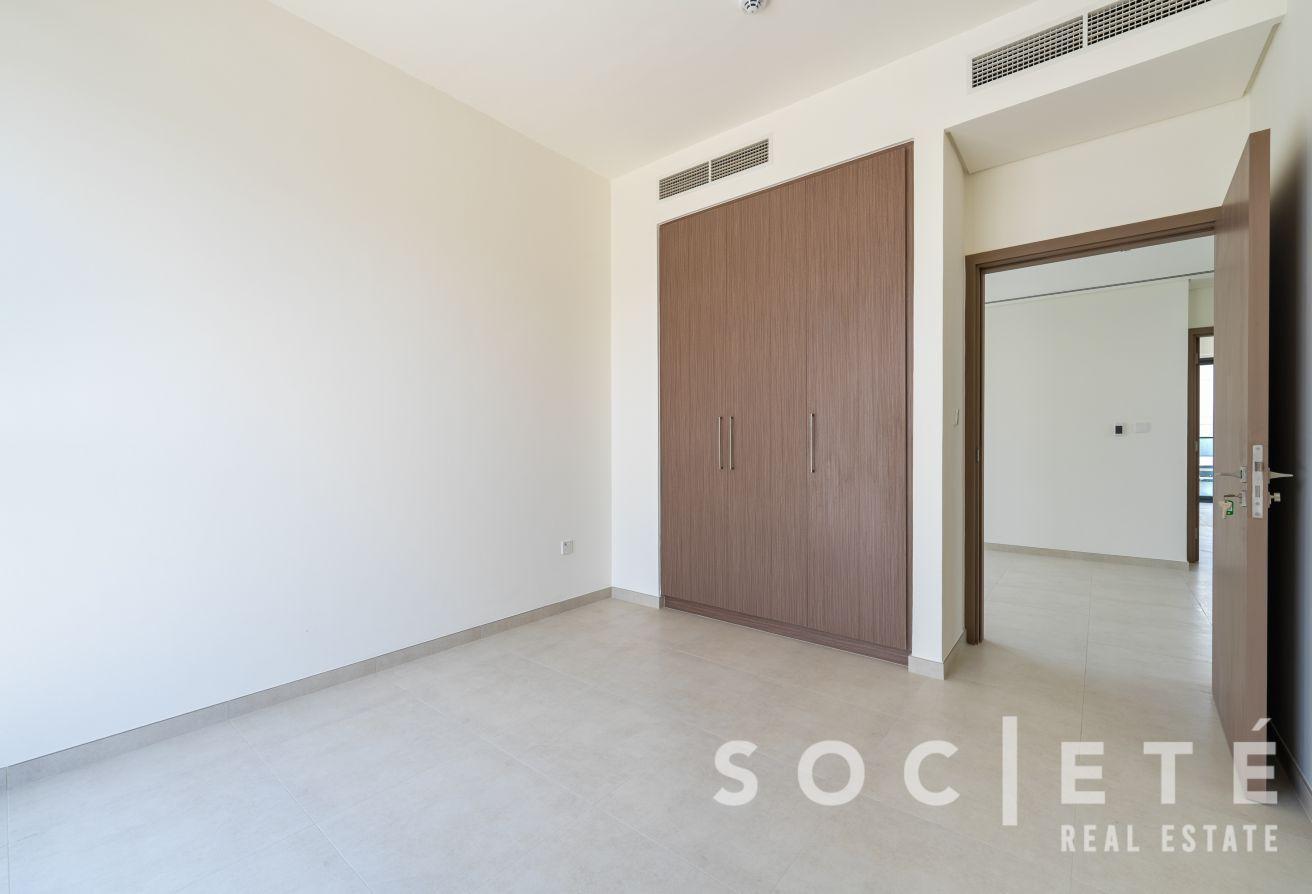 Prime location | Biggest Plot | Corner Unit photo 22
