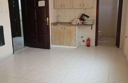 Apartment - Studio - 1 Bathroom for rent in Al Qulaya'ah - Al Sharq - Sharjah