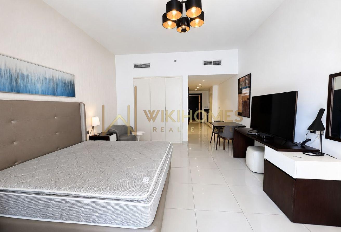 Well Maintained | Large Balcony | Prime Location photo 4
