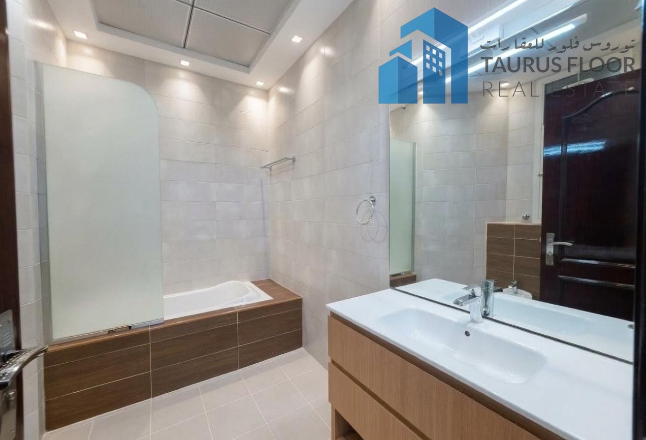 5BR+Maidroom|| Private Garden|| Community Pool photo 16