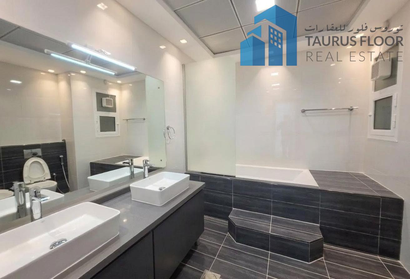 5BR+Maidroom|| Private Garden|| Community Pool photo 11