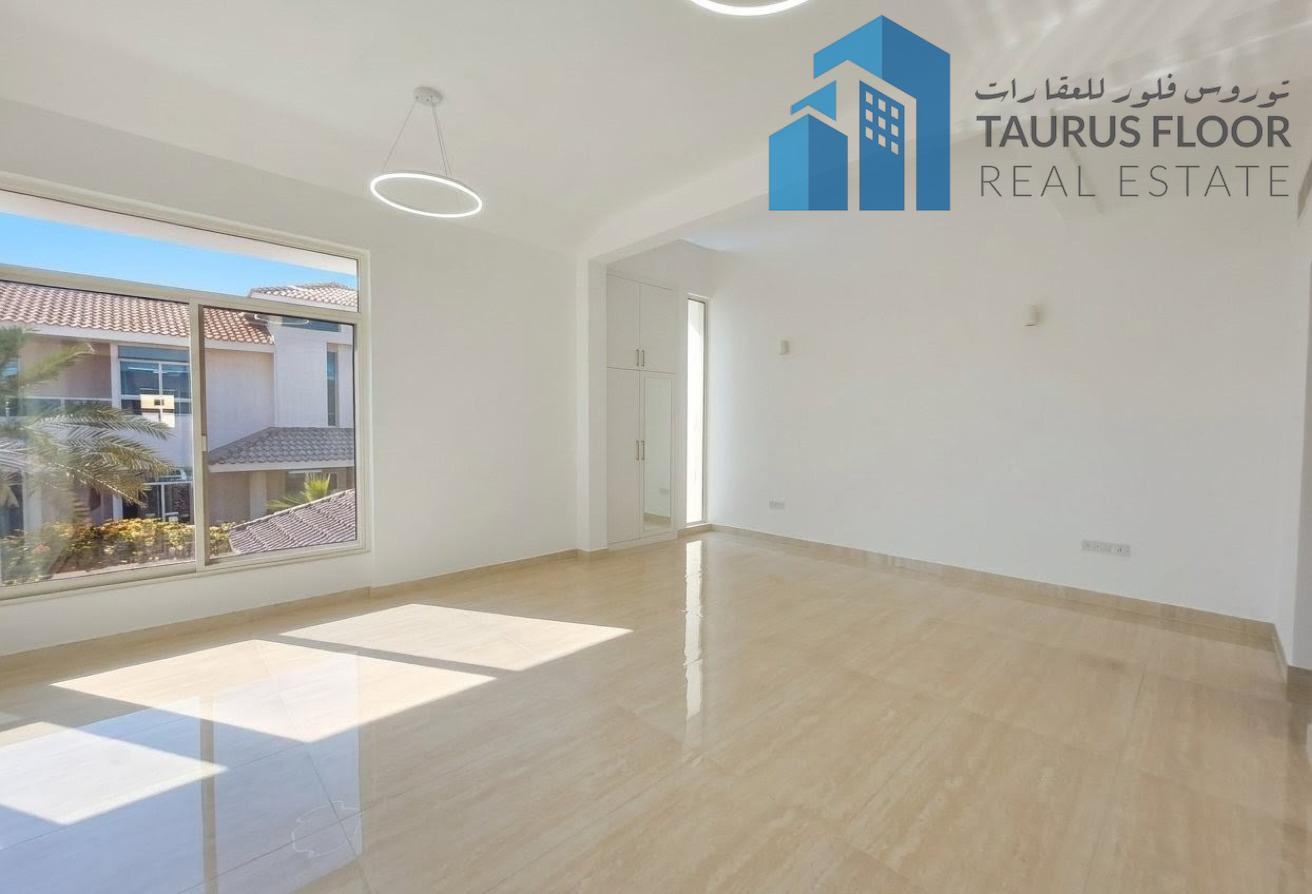 5BR+Maidroom|| Private Garden|| Community Pool photo 10