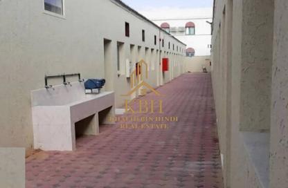 سكن عمال - استوديو - 8 حمامات للبيع في الصجعة الصناعية - الصجعة - الشارقة