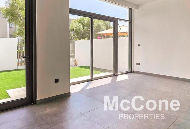 94032230 - Property Image 3