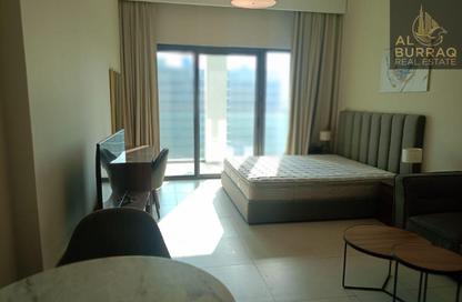 Apartment - Studio - 1 for rent in SOL Avenue - Business Bay - Dubai