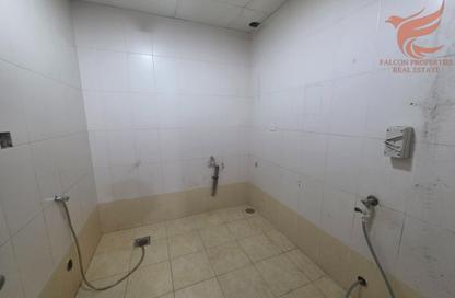 سكن الموظفين - استوديو - 8 حمامات للايجار في المرسى - الجزيرة الحمراء - قرية الحمرا - رأس الخيمة