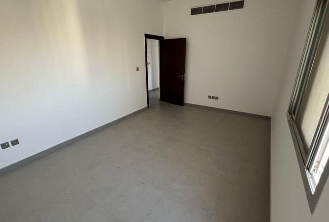 57773019 - صورة العقار 2