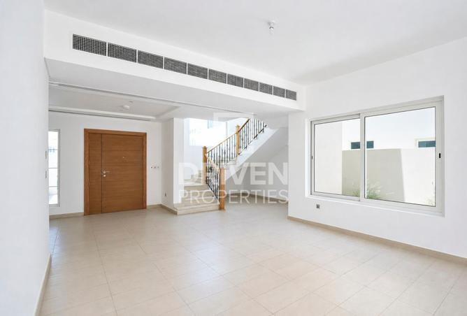 131997940 - Property Main Image