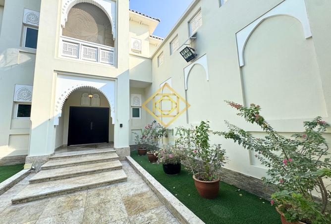 74231818 - Property Image 3