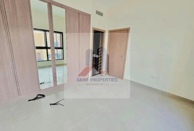 68293345 - Property Image 3