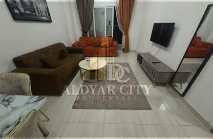 Apartment - 2 Bedrooms - 3 Bathrooms for rent in Al Rumailah building - Al Rumailah 2 - Al Rumaila - Ajman