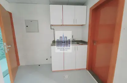 Apartment - Studio - 1 Bathroom for rent in Fire Station Road - Muwaileh - Sharjah