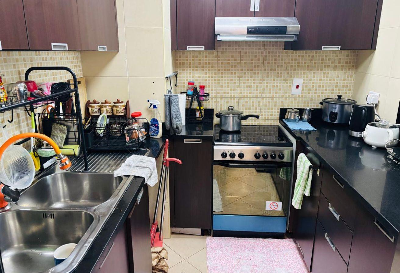 Fully Renovated Apartment| Low Floor | Vacant Now photo 4