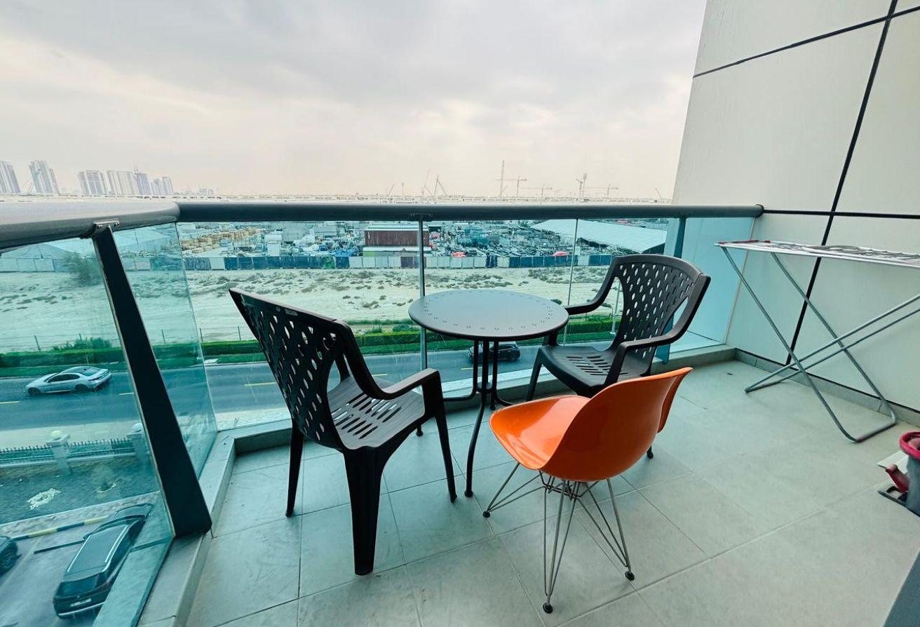 Fully Renovated Apartment| Low Floor | Vacant Now photo 11