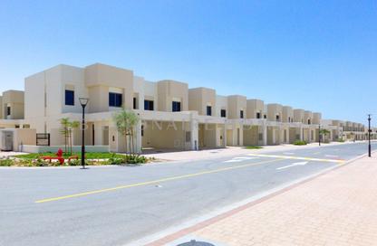 Townhouse - 3 Bedrooms - 4 Bathrooms for sale in Noor Townhouses - Town Square - Dubai