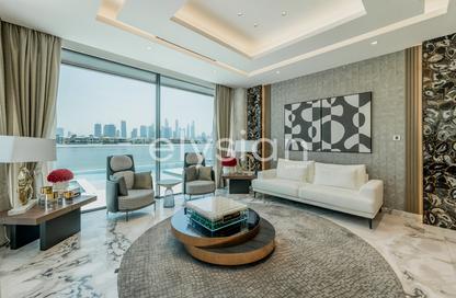 Villa - 5 - 5 for rent in Garden Homes Frond N - Garden Homes - Palm Jumeirah - Dubai