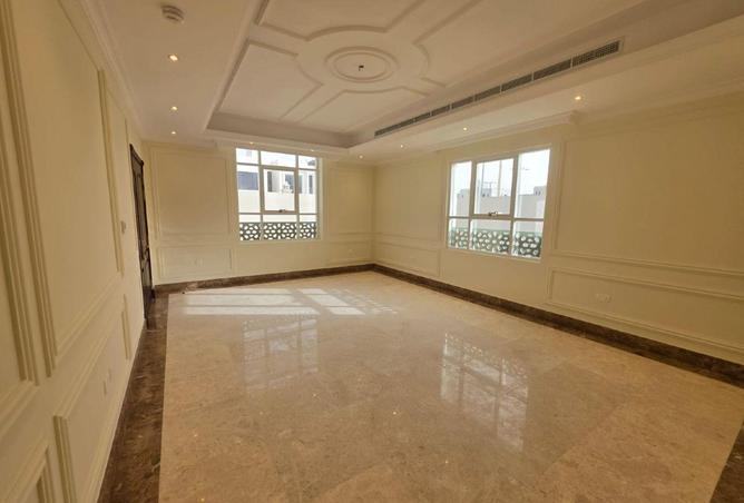 101828351 - Property Image 3