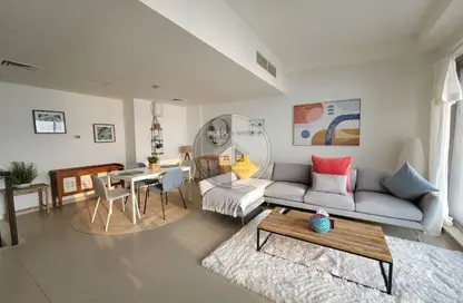 Apartment - 2 Bedrooms - 3 Bathrooms for rent in Pacific Fiji - Pacific - Al Marjan Island - Ras Al Khaimah