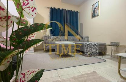 Apartment - Studio - 1 Bathroom for rent in Al Shorafa Complex - Sheikh Khalifa Bin Zayed Street - Ajman