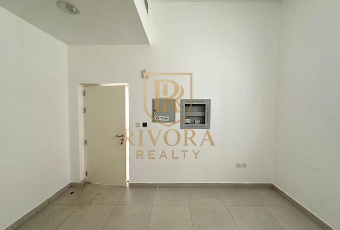 105110955 - Property Image 3