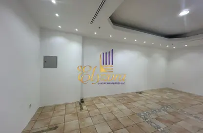 Shop - Studio - 4 Bathrooms for rent in Warba Center - Al Muraqqabat - Deira - Dubai Shop - Studio - 4 Bathrooms for rent in Warba Center - Al Muraqqabat - Deira - Dubai