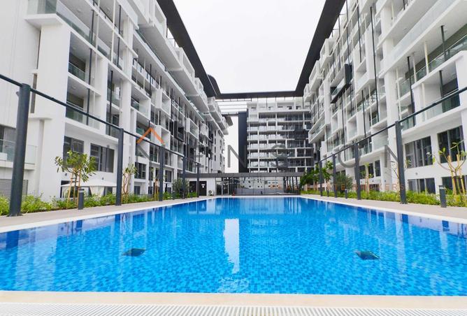 2-bed apartment in Oasis 1 · Vacant · Duplex — photo 2