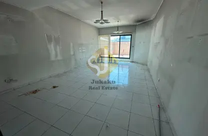Apartment - 2 Bedrooms - 2 Bathrooms for rent in Al Shoala Building - Port Saeed - Deira - Dubai Apartment - 2 Bedrooms - 2 Bathrooms for rent in Al Shoala Building - Port Saeed - Deira - Dubai