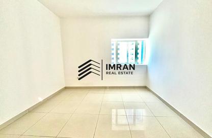 Apartment - 1 Bedroom - 1 Bathroom for rent in Al Khan - Sharjah Apartment - 1 Bedroom - 1 Bathroom for rent in Al Khan - Sharjah