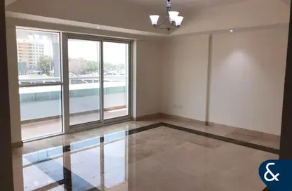 Apartment - 1 Bedroom - 2 Bathrooms for sale in The Zen Tower - Dubai Marina - Dubai