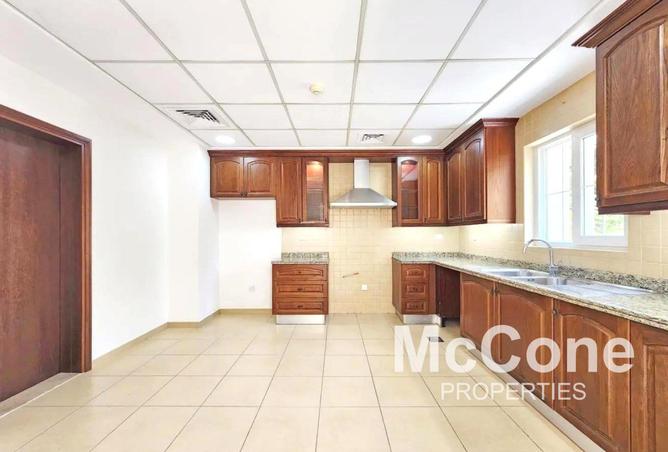 77388155 - Property Image 3