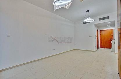 شقة - 1 للايجار في سكاي كورتس تاور F - أبراج سكاي كورتس - مجمع دبي ريزيدنس - دبي شقة - 1 للايجار في سكاي كورتس تاور F - أبراج سكاي كورتس - مجمع دبي ريزيدنس - دبي