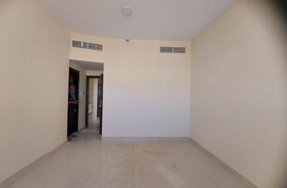 Staff Accommodation - Studio - 7+ Bathrooms for rent in Maliha - Sharjah Industrial Area - Sharjah