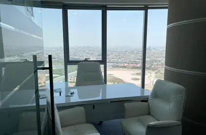 مكتب للايجار في القلعة - الخليج التجاري - دبي