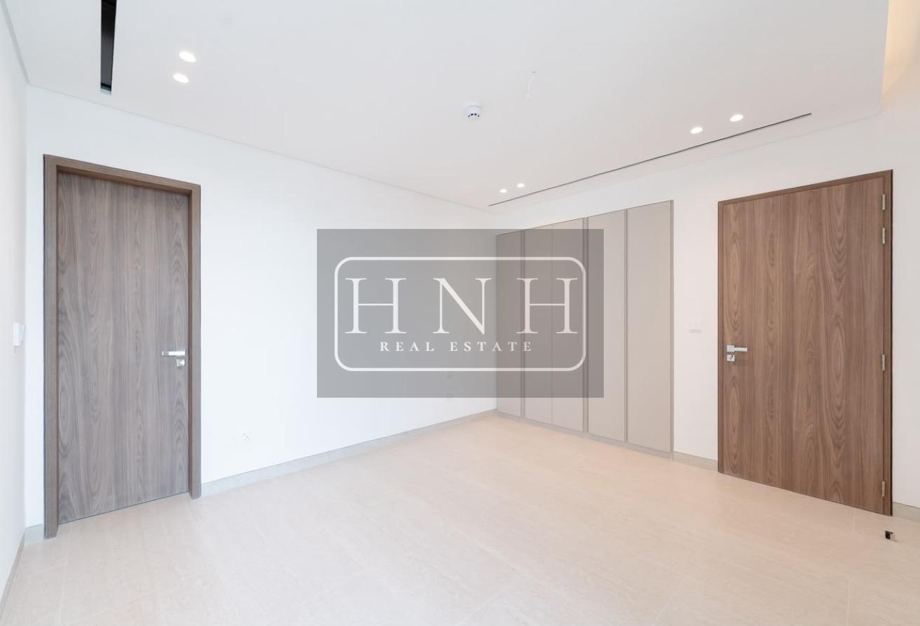 Modern Villa | Unfurnished | Peaceful Community photo 3
