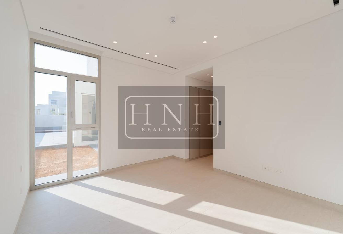 Modern Villa | Unfurnished | Peaceful Community photo 18