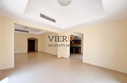 Villa - 4 - 5 for rent in Cluster E - Cedre Villas - Dubai Silicon Oasis - Dubai