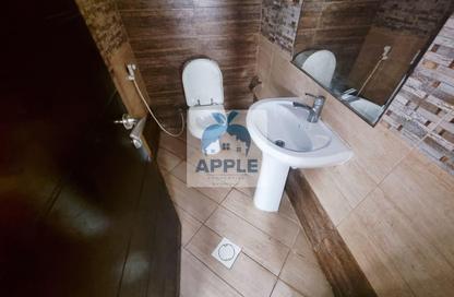 Apartment - 1 Bedroom - 2 Bathrooms for rent in Muwailih Building - Muwaileh - Sharjah