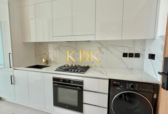 82782483 - Property Image 3