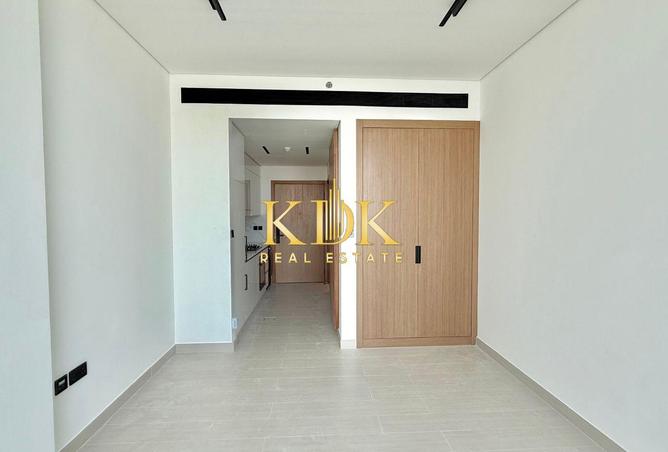 82782483 - Property Image 2