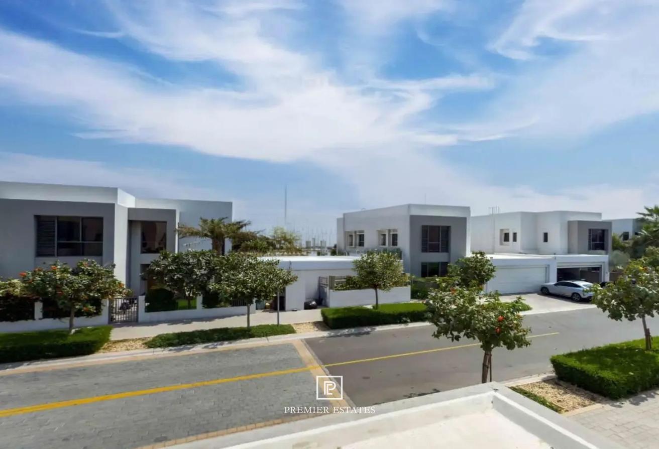 Upgraded | Extended Villa | Modern Luxury photo 6