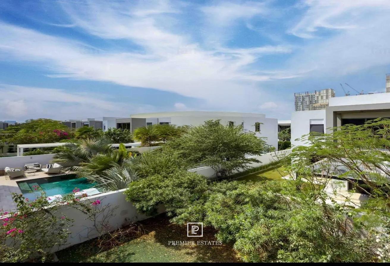 Upgraded | Extended Villa | Modern Luxury photo 10