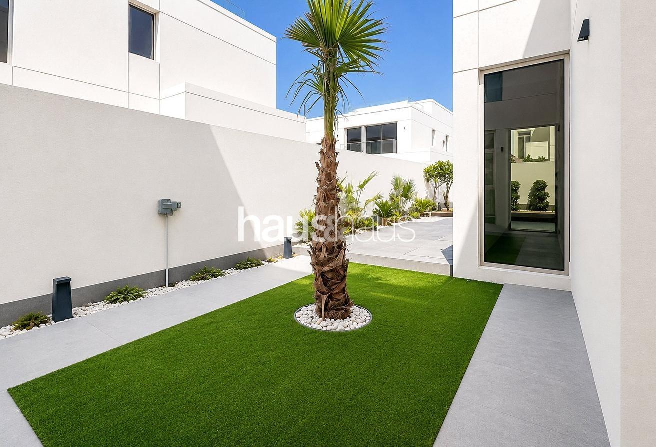 H&H Development | Brand New | Exclusive Community photo 13