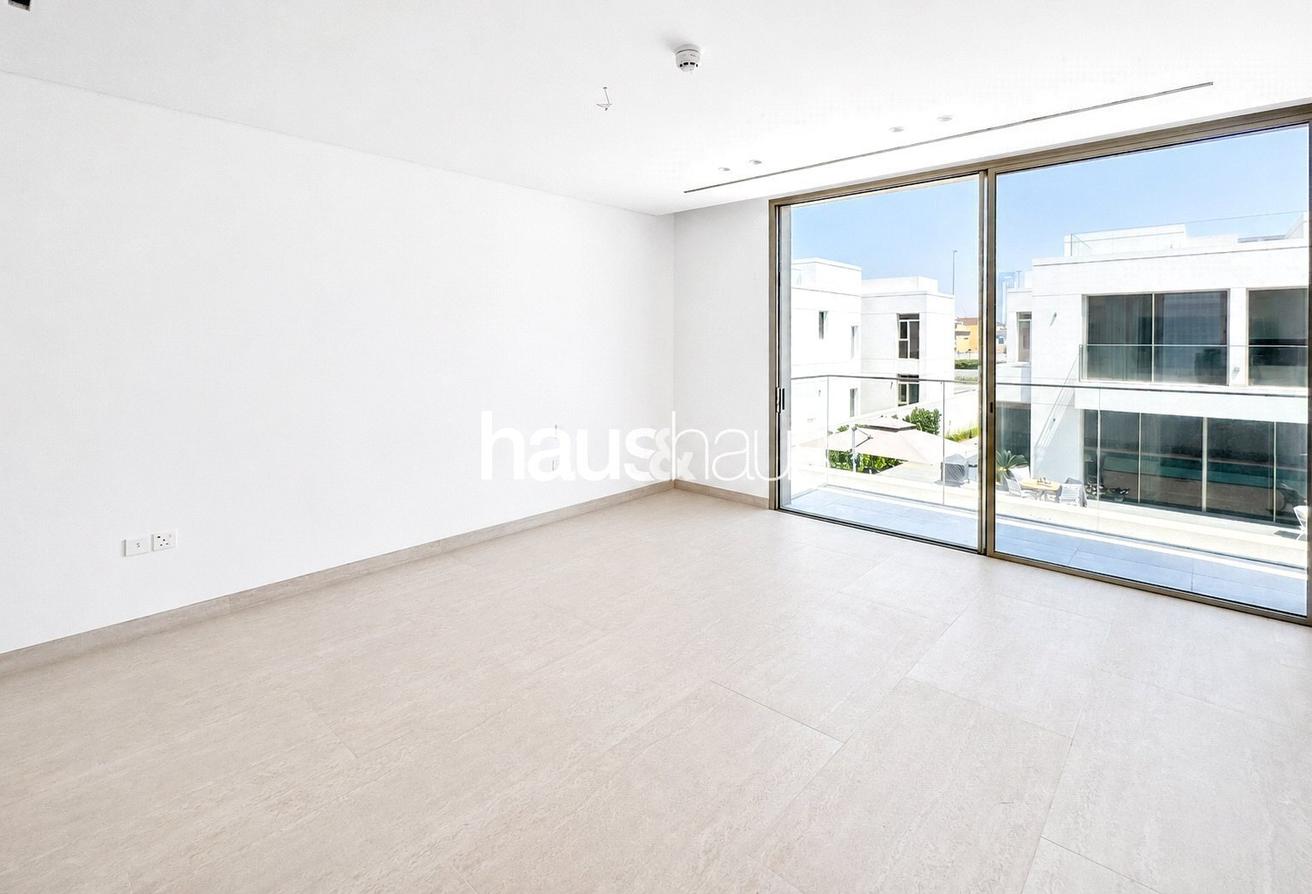 H&H Development | Brand New | Exclusive Community photo 9